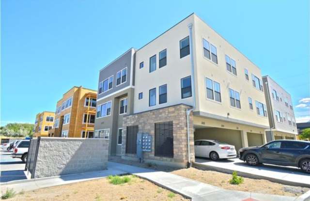 8373 Iris Lumi Ln photos photos