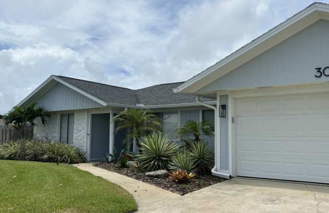 30 Sea Harbor Dr W photos photos