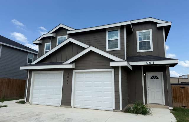 NEW CONSTRUCTION TOWNHOME IN NORTHEAST SAN ANTONIO photos photos
