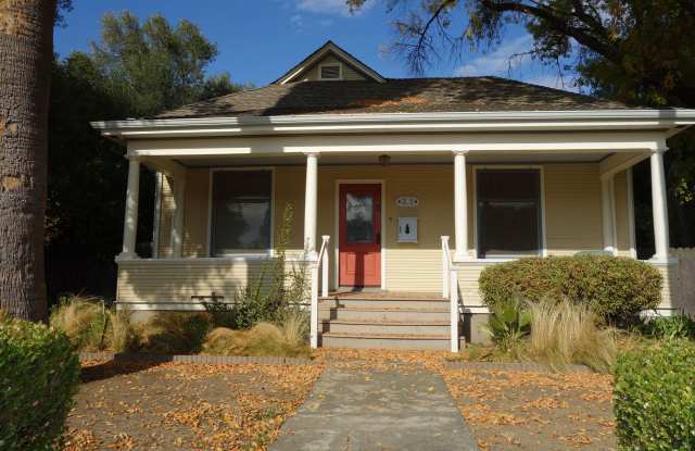 Charming 1910 Winters Home – 3 Bed, 2 Bath – Steps from Historic Downtown photos photos
