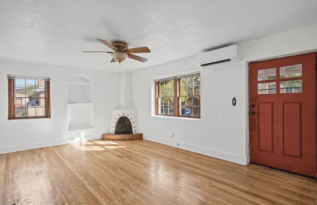 312 Staab St Gallery 1