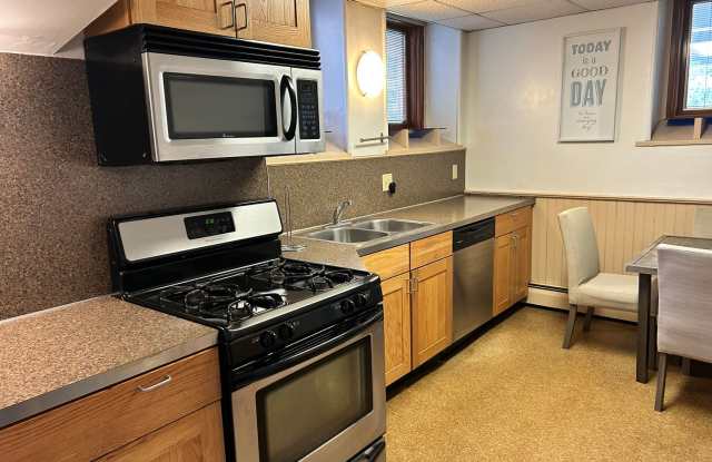 West Shore Apartments - 127 photos photos West Shore Apartments - 127 photos photos