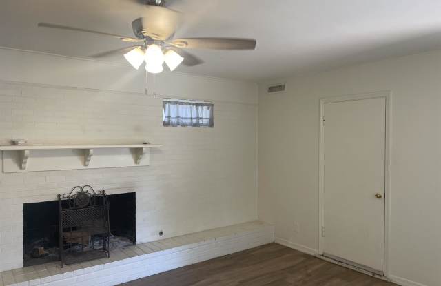 4739 Augusta Lane Gallery 4