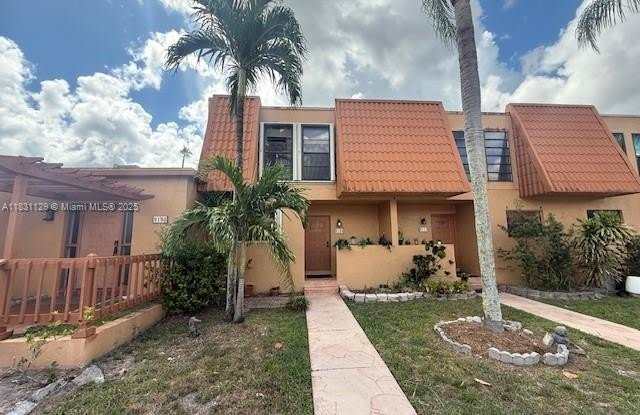 9106 Limetree Ln photos photos