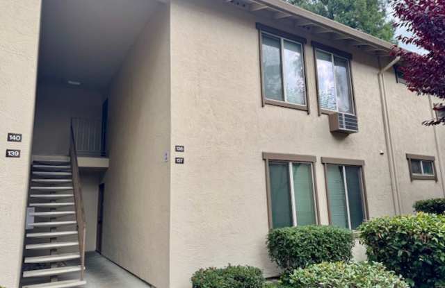 Wonderful lower level 2 bedroom, 1 bath condo in Station West-now available for move in! photos photos