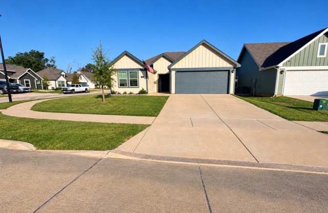 192 Hunters Way Gallery 1