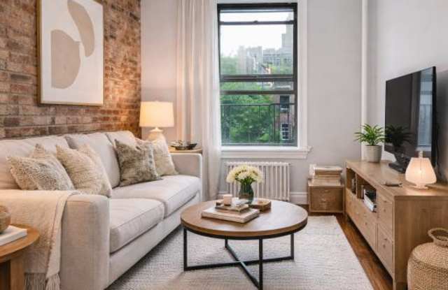 350 W 21ST ST. - 350 West 21st Street, New York City, NY 10011