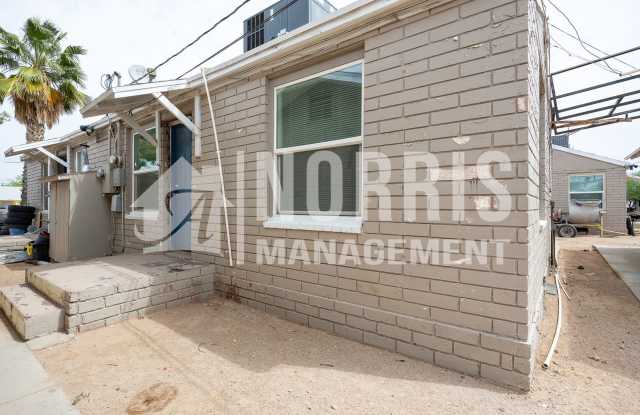 Multi-Unit Space Available NOW! photos photos