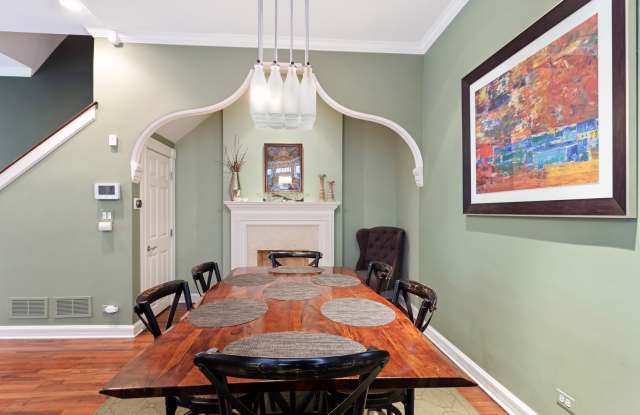 1340 East Madison Park Gallery 3