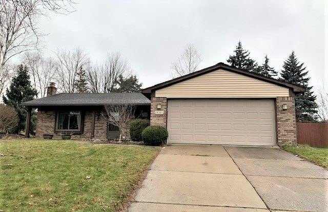 24331 FAIRWAY HILLS Drive Gallery 1