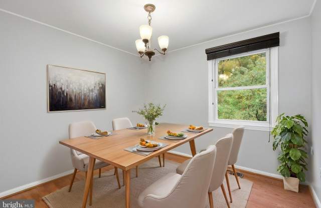 3151 ELLENWOOD Drive Gallery 3