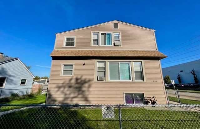 4001 Prairie Ave photos photos