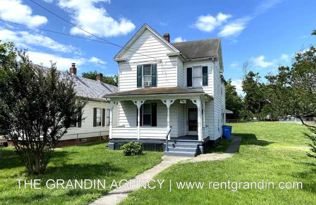 909 13th Street SE photos photos