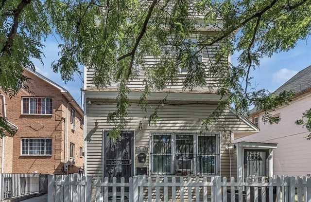 16013 N Conduit Avenue photos photos