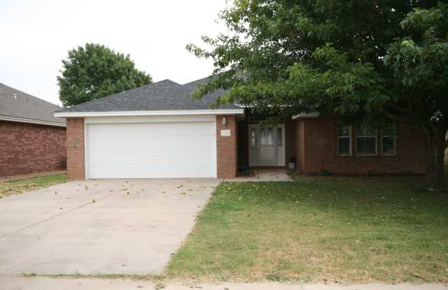 Cozy 4 Bed 2 Bath! Mesa School District ! - 1809 Bob Jay Drive, Clovis, NM 88101