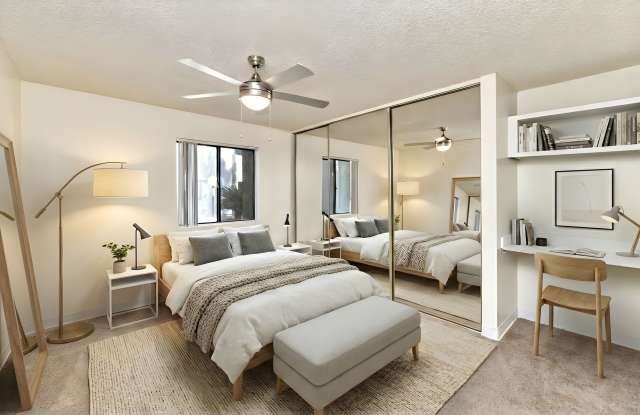 Lemon & Pear Tree Apartments Gallery 3