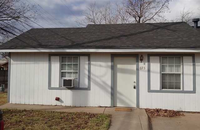 693 E North 15th Street photos photos