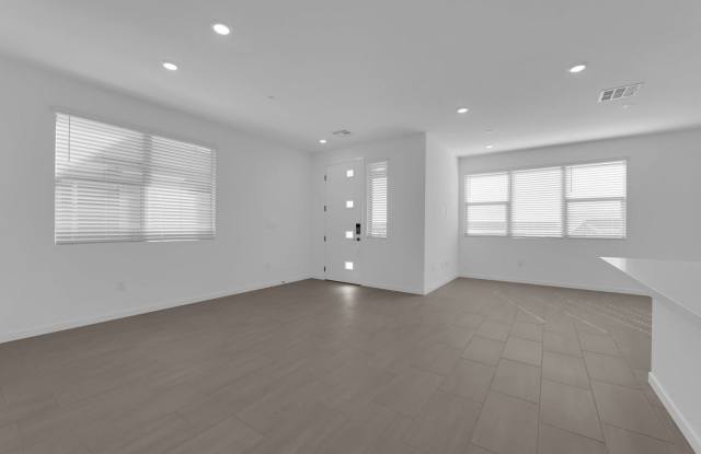 BRAND NEW Taylor Morrison Home | Lark Hill at Summerlin | 4 BD / 3 BA | 2,170 SF | Strip Views Gallery 4