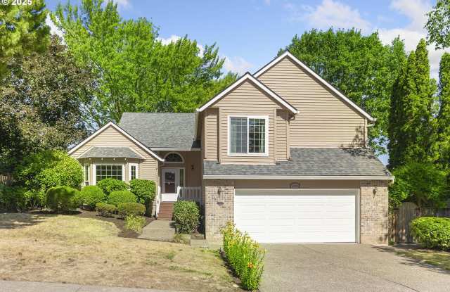 3-Bedroom Home with Granite Kitchen, Family Room  Private Deck photos photos