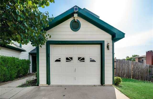 7575 Kings Trail - 7575 Kings Trail, Fort Worth, TX 76133