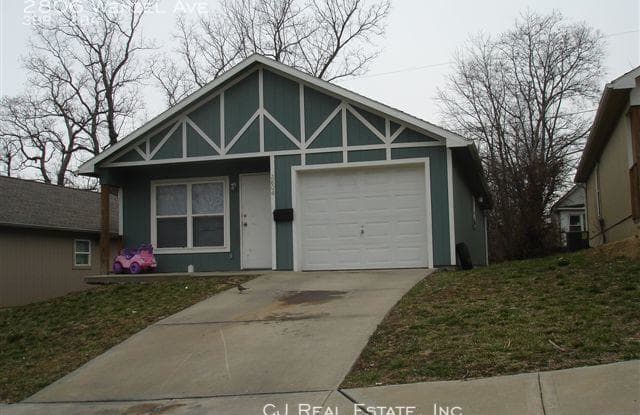 2806 Wenzel Ave - 2806 Wenzel Avenue, Kansas City, MO 64128