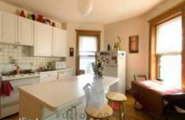1826 W Patterson Ave 3 - 1826 West Patterson Avenue, Chicago, IL 60613