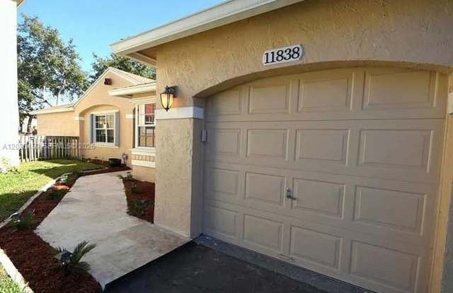 11838 NW 13TH ST #11838 PEMBROKE PINES, FL 33026 Gallery 1