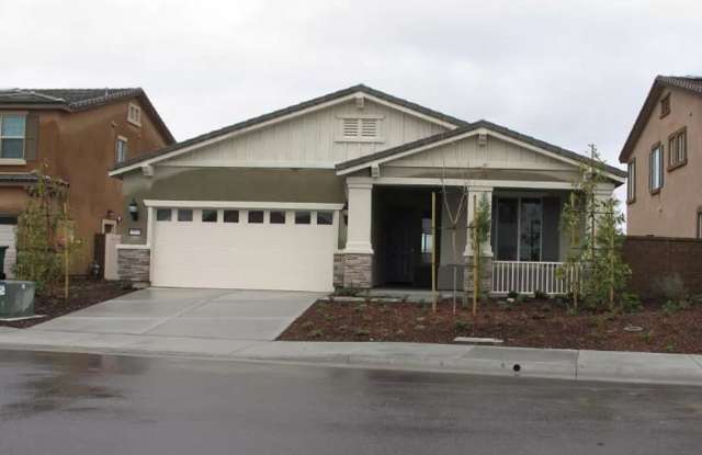 Three Bedroom Two Bathroom Home With Solar in The Lakes Community! photos photos