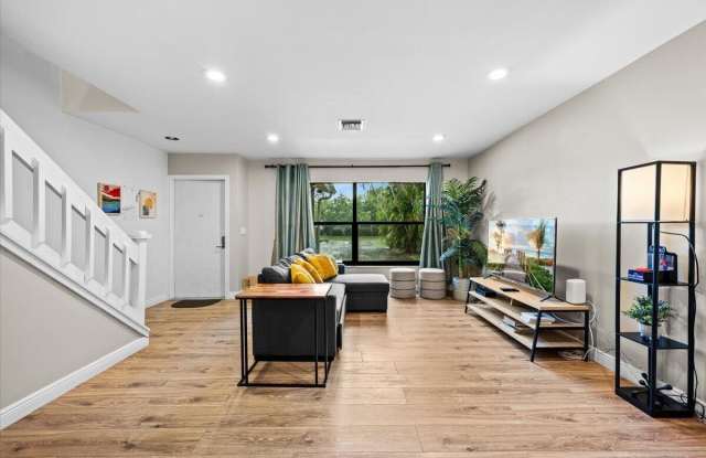 1602 MONTAUK Drive Gallery 2