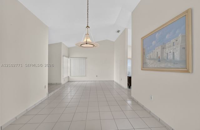 13440 SW 28 ST Gallery 4