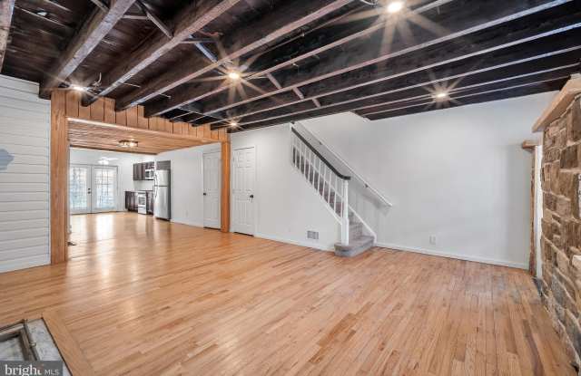 125 FORD Street photos photos