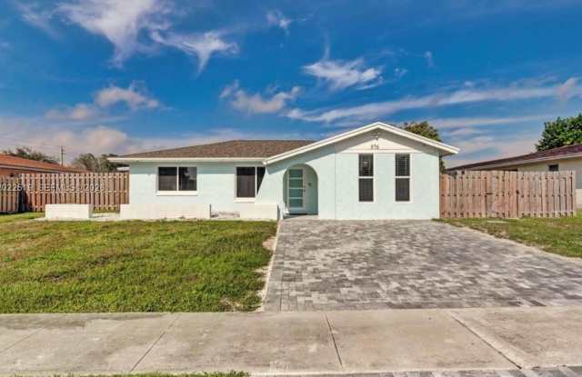 876 Gardenia Dr photos photos 876 Gardenia Dr photos photos