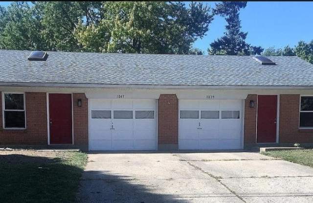 1039 Ames Ave photos photos