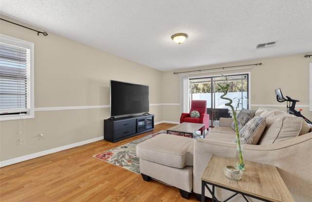 5215 CORVETTE Drive Gallery 4