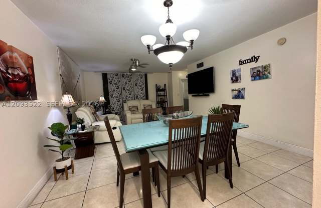 19571 NW 55th Cir Pl Gallery 3