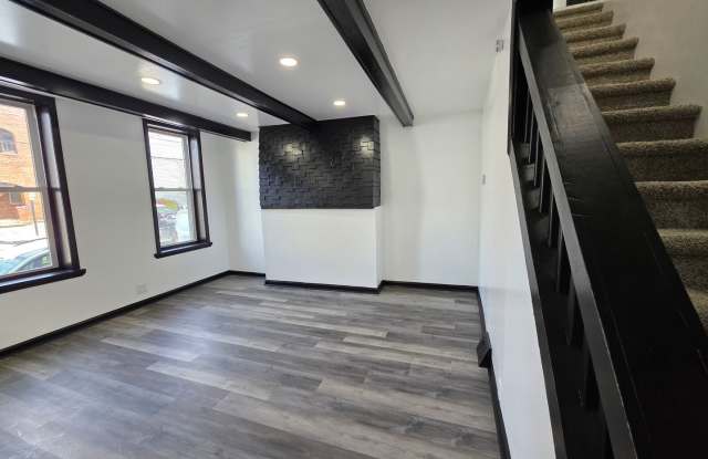 Fully Updated 3 bedroom 1 bath house for in the South Side Slopes! photos photos