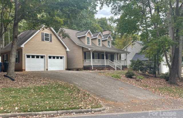 811 17th Avenue Drive SE - 811 17th Avenue Drive Southeast, Hickory, NC 28602
