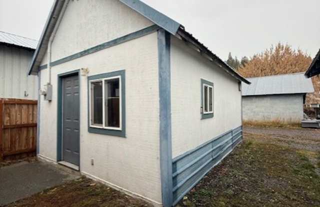 Great studio unit downtown. Ready to occupy! - 411 East 2nd Street, Cle Elum, WA 98922 Great studio unit downtown. Ready to occupy! - 411 East 2nd Street, Cle Elum, WA 98922