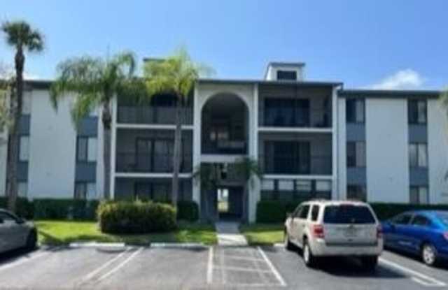 1015 Green Pine Boulevard photos photos