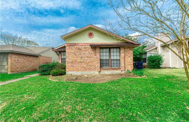 705 Lincoln Place - 705 Lincoln Ave, College Station, TX 77840