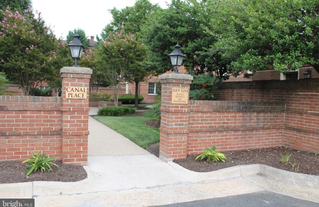 1211 N PITT STREET - 1211 North Pitt Street, Alexandria, VA 22314