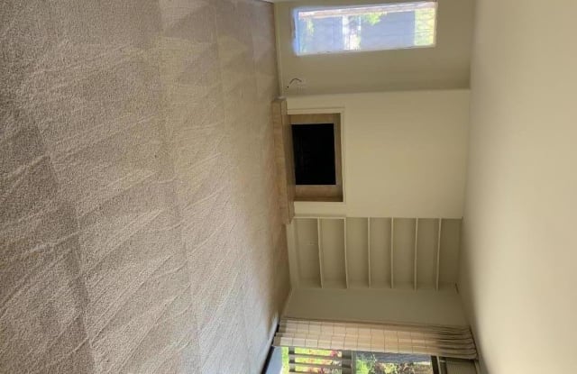 3337 Brittan AVE 8 - 3337 Brittan Avenue, San Carlos, CA 94070
