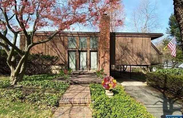 46 Madison Avenue photos photos