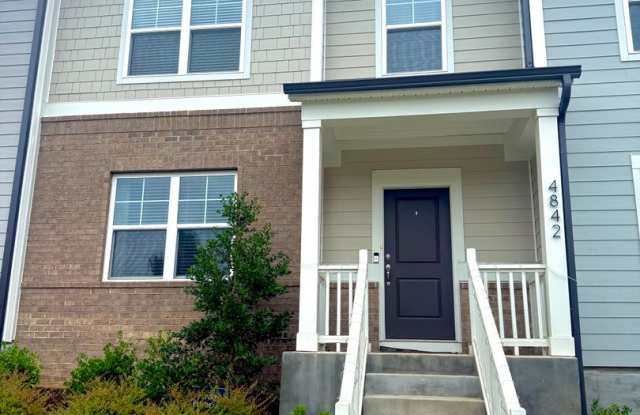 AVAILABLE 9/1 - Beautiful 3 bed/2.5 bath Townhome near Fuquay Varina photos photos