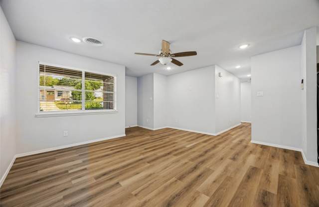 1214 W Morgan Street Gallery 3