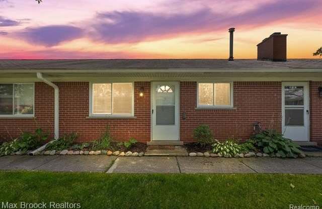 3905 DEVON Road - 3905 Devon Road, Royal Oak, MI 48073 3905 DEVON Road - 3905 Devon Road, Royal Oak, MI 48073