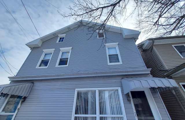 213 B LINCOLN WAY W Gallery 2