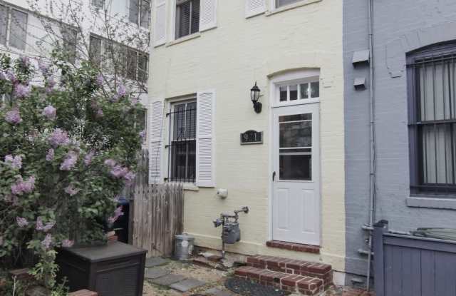 921 HUGHES COURT NW - 921 Hughes Mews Northwest, Washington, DC 20037