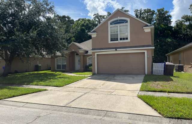 A Gorgeous 5-Bedroom House in a Golf Coursea Golf Course Community photos photos