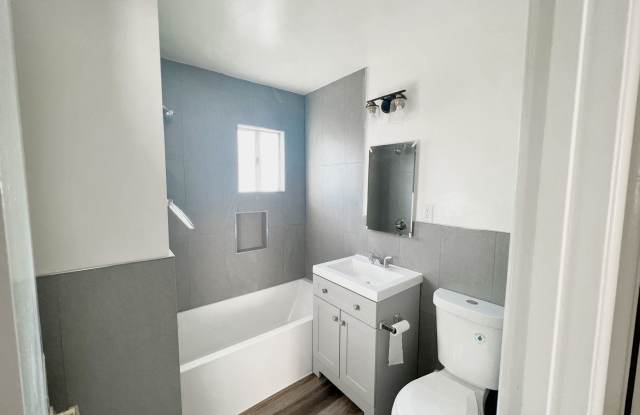 36-42 S. Parkwood Ave. photos photos